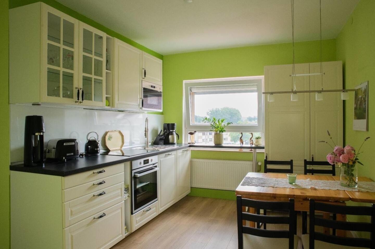 Farbenfrohe Ferienwohnung Detmold Exteriör bild
